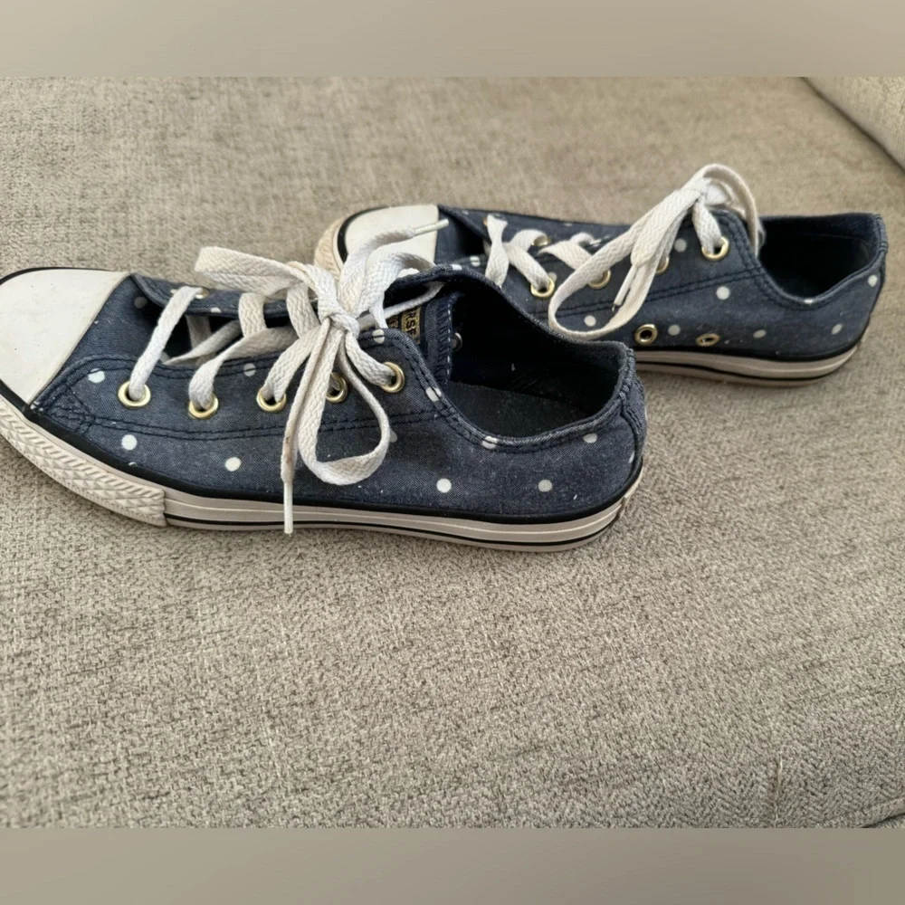 CONVERSE All-Stars Lo-Top Madison Polka Dot‎ Sneakers Size 2